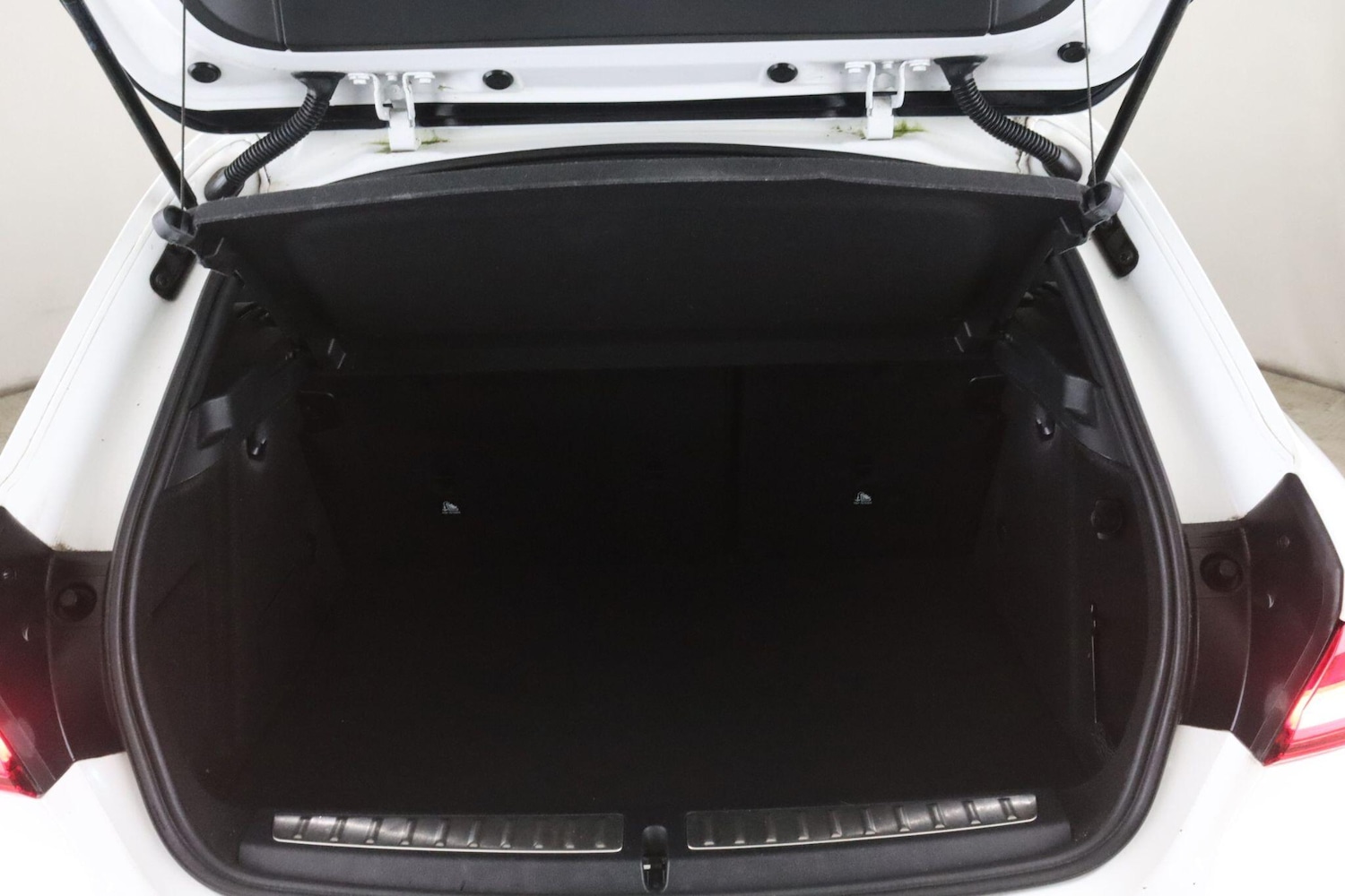 Used BMW 1 Series 2021 for sale - 77358904: Photo 12