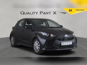 Used Toyota Yaris 2023 for sale - 78752415: Photo