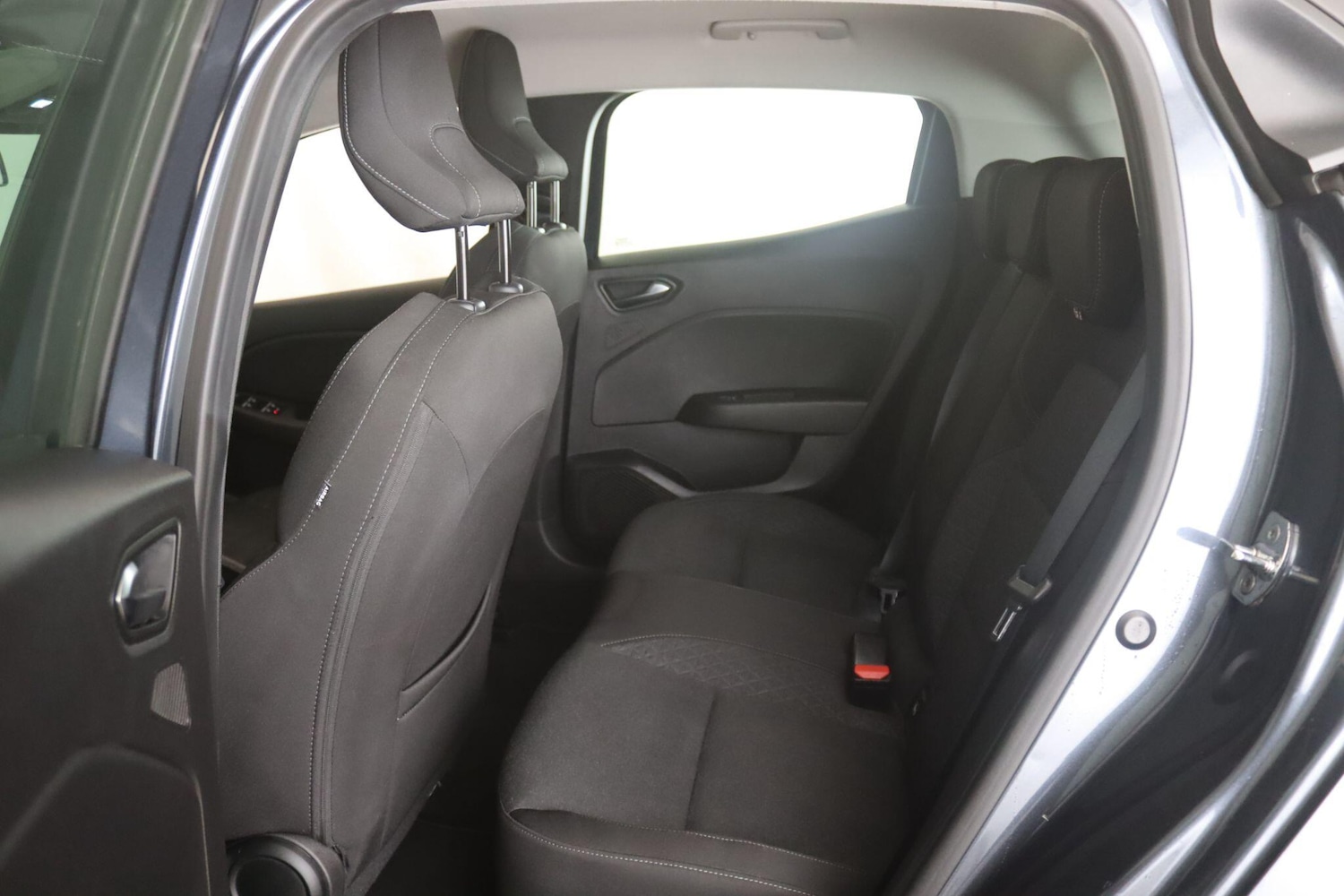 Used Renault Clio 2021 for sale - 77108749: Photo 12