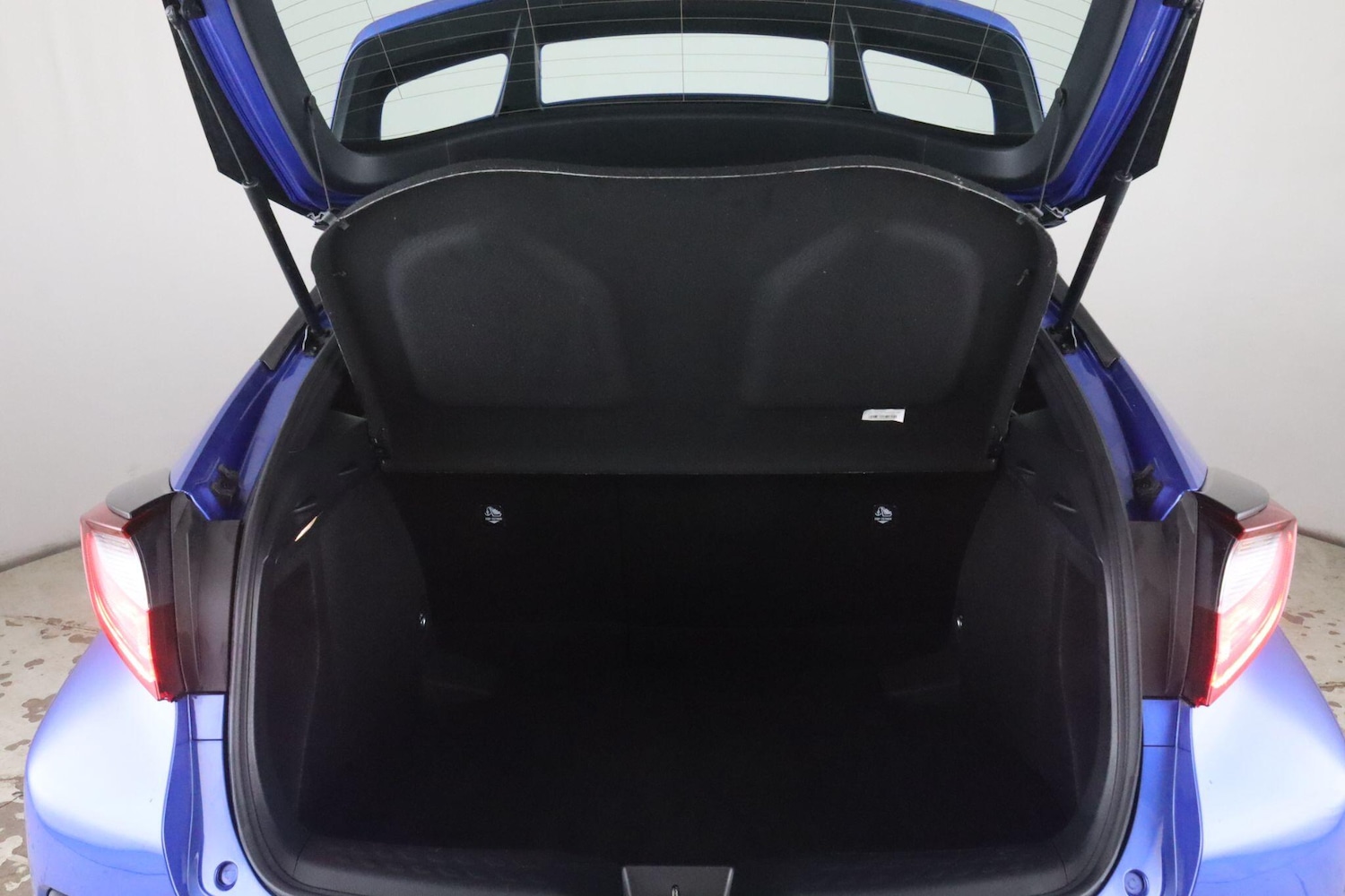 Used Toyota C-HR 2021 for sale - 78157240: Photo 13