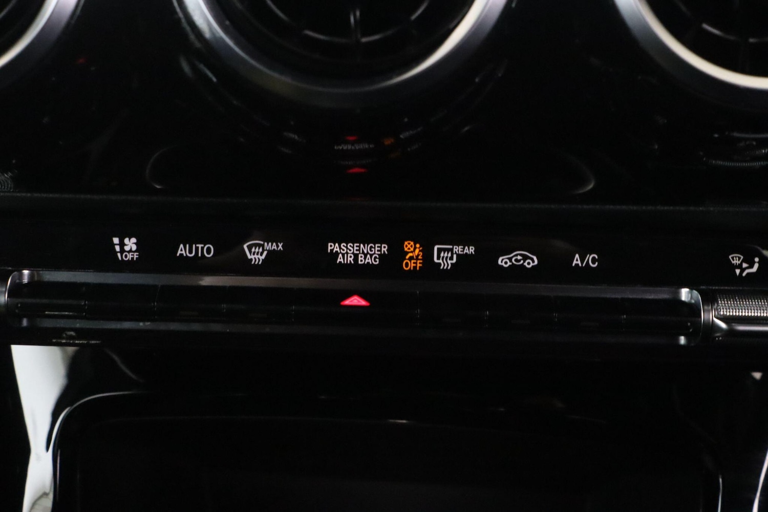 Used Mercedes-Benz A-Class 2020 for sale - 76727280: Photo 25