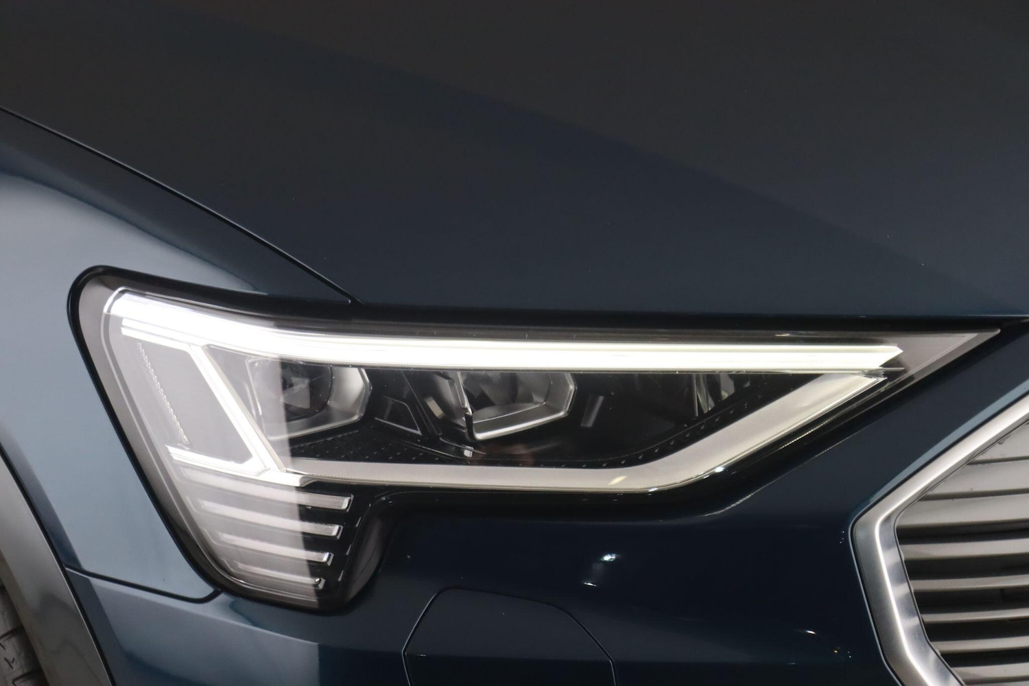 Used Audi e-tron 2021 for sale - 76472374: Photo 9