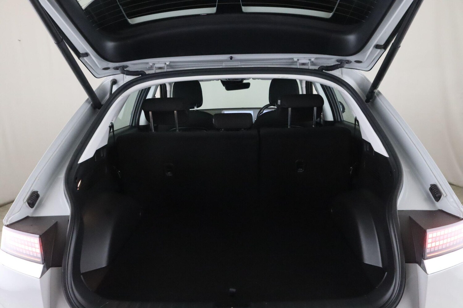 Used Hyundai IONIQ 5 2022 for sale - 76240190: Photo 15