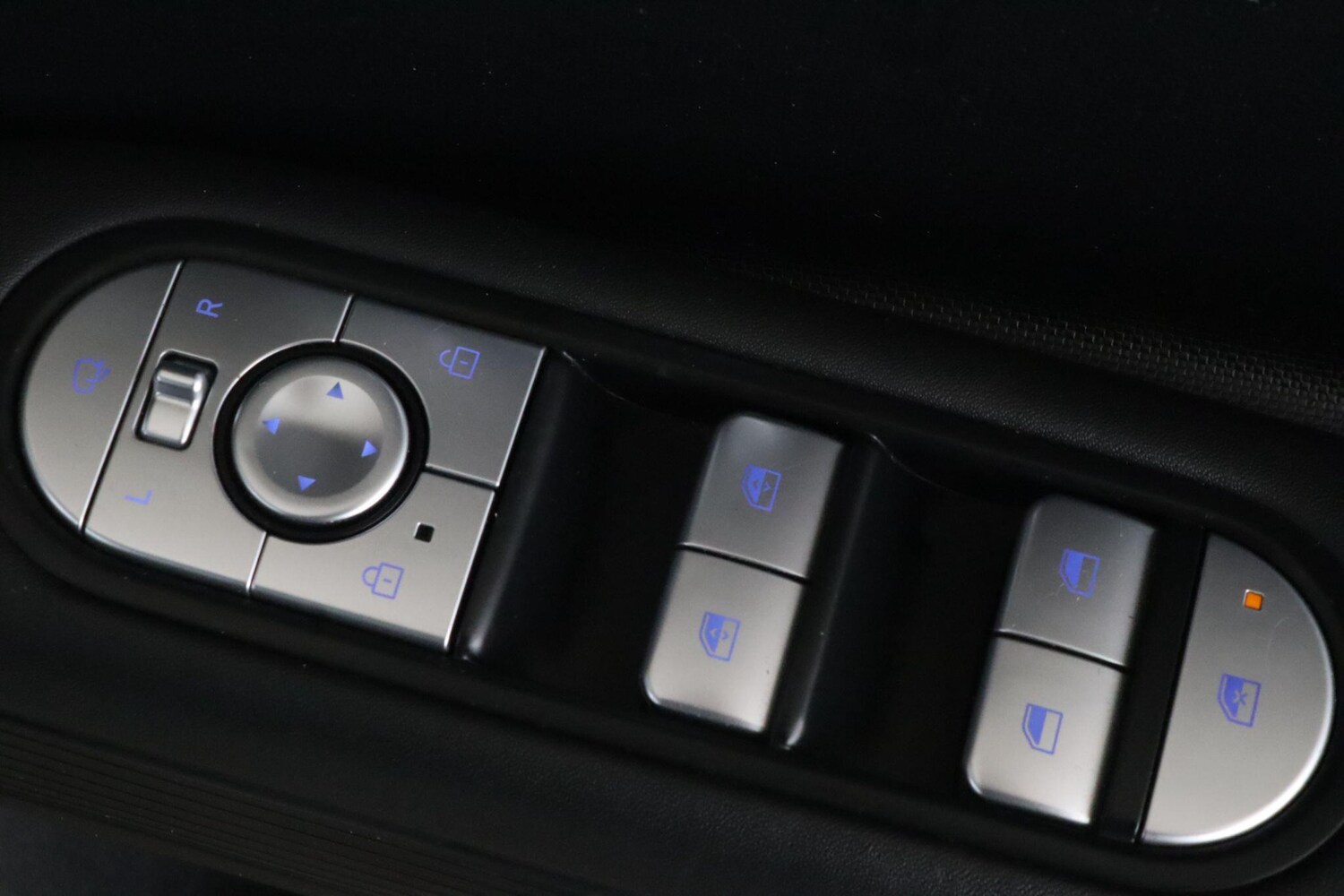 Used Hyundai IONIQ 5 2022 for sale - 76240190: Photo 21