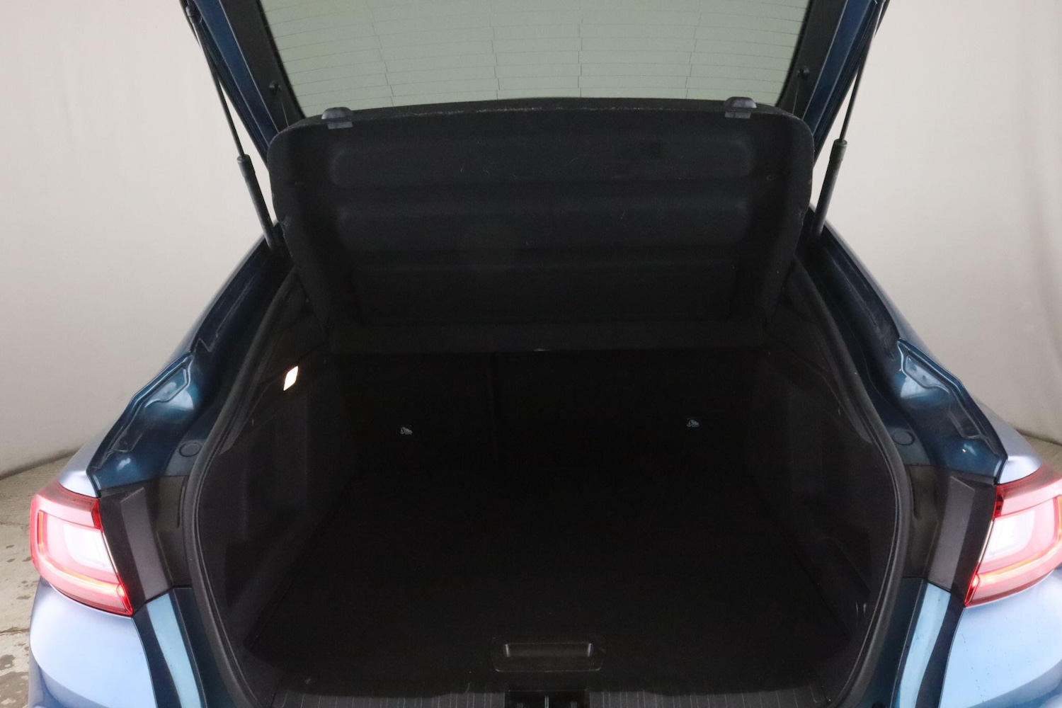 Used Renault Arkana 2023 for sale - 77455340: Photo 12