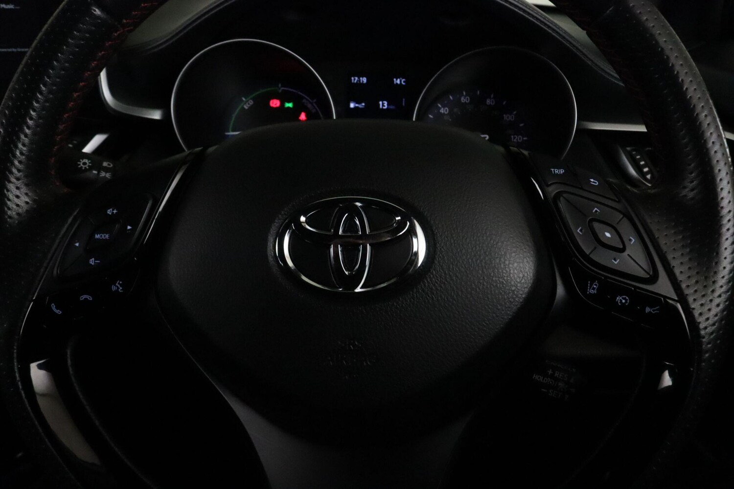 Used Toyota C-HR 2022 for sale - 76021061: Photo 22