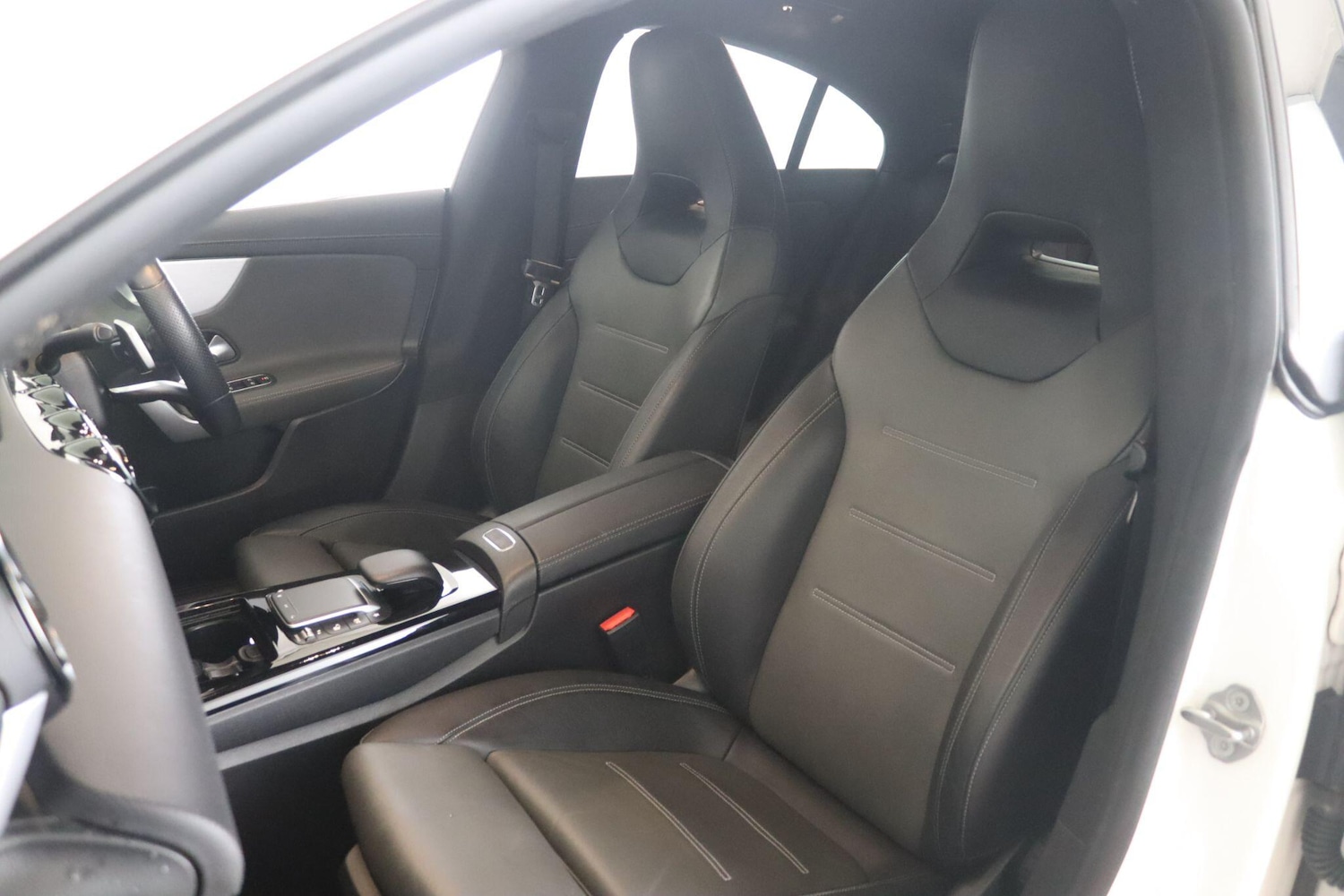 Used Mercedes-Benz CLA 2021 for sale - 76742713: Photo 11