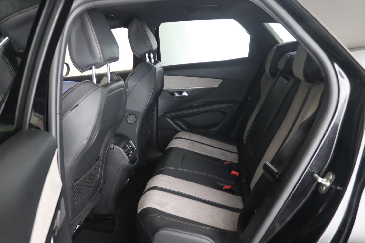 Used Peugeot 3008 2021 for sale - 76658048: Photo 13