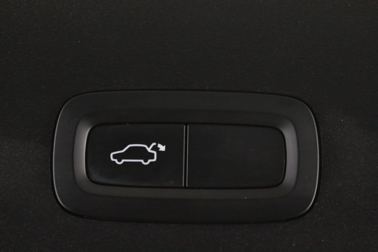 Used Volvo XC40 2022 for sale - 77143927: Photo 14