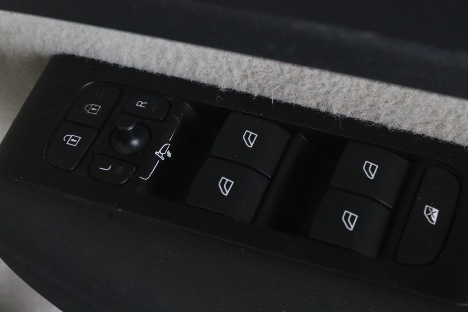 Used Volvo XC40 2022 for sale - 77143927: Photo 19