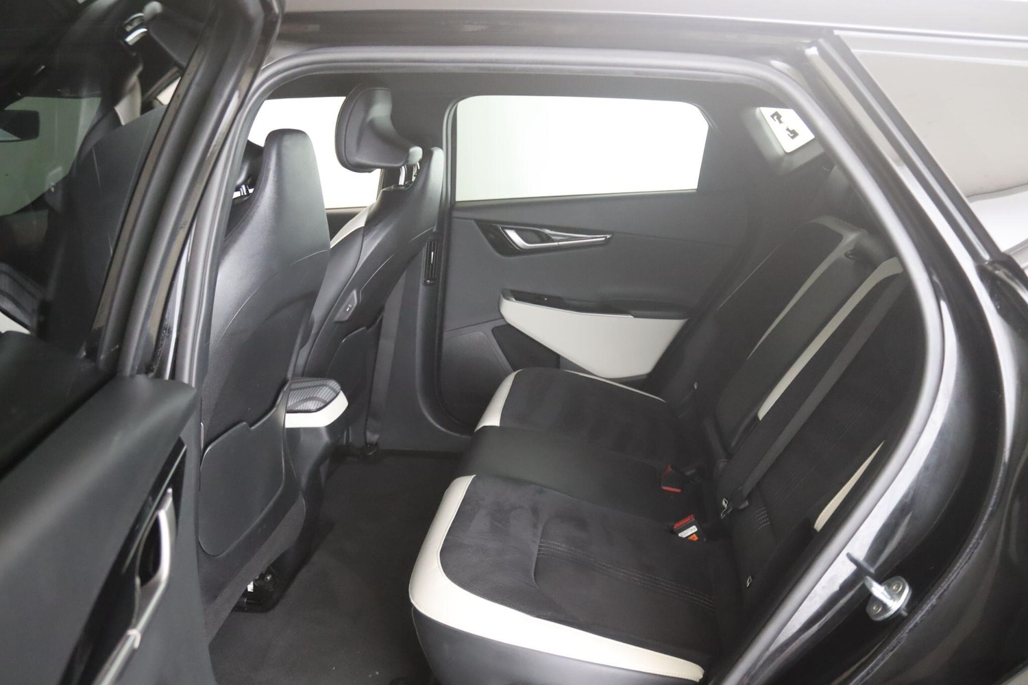 Used Kia EV6 2022 for sale - 77425035: Photo 14