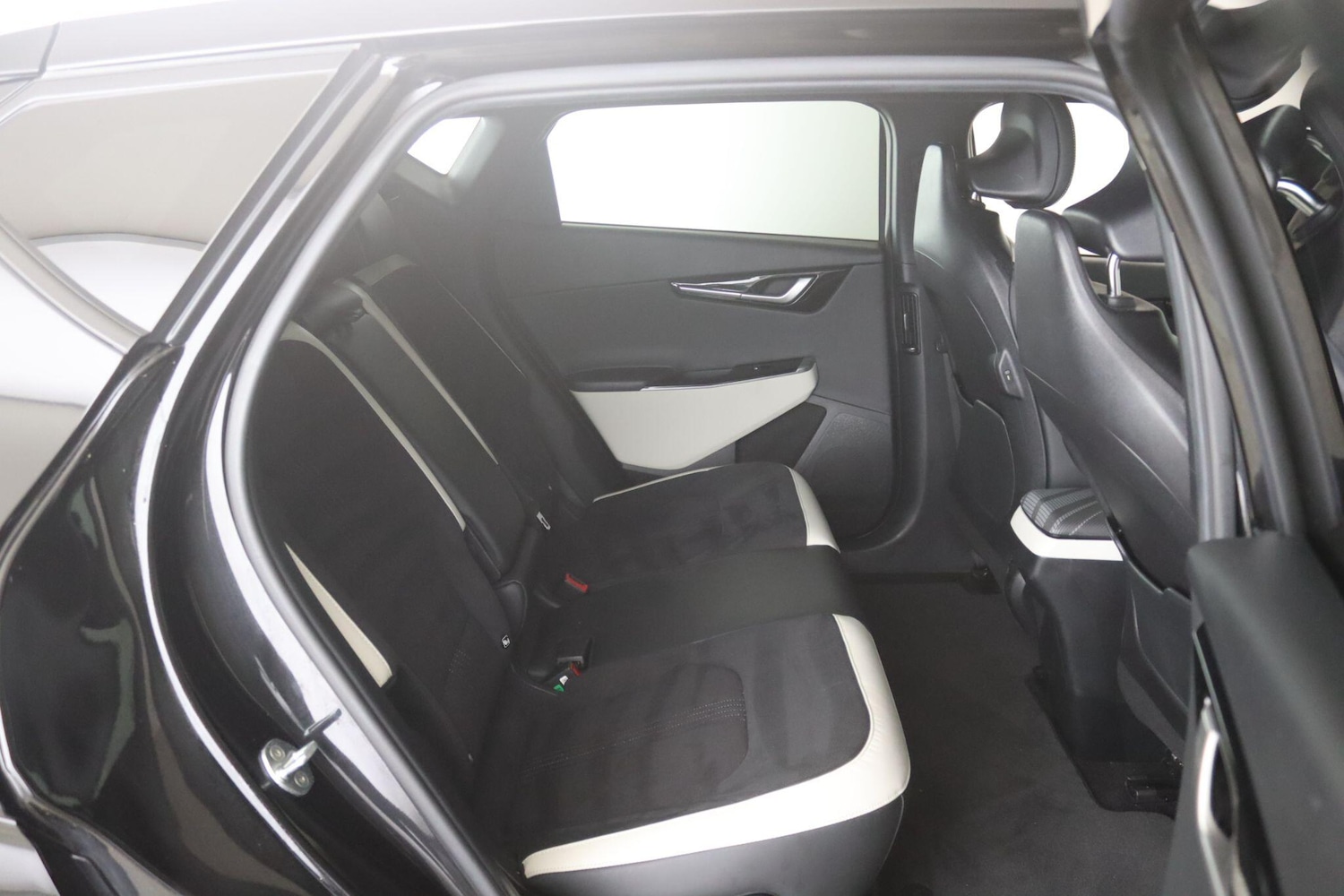 Used Kia EV6 2022 for sale - 77425035: Photo 16