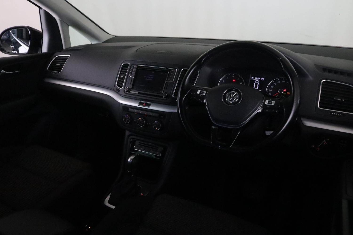 Used Volkswagen Sharan 2019 for sale - 76742712: Photo 15