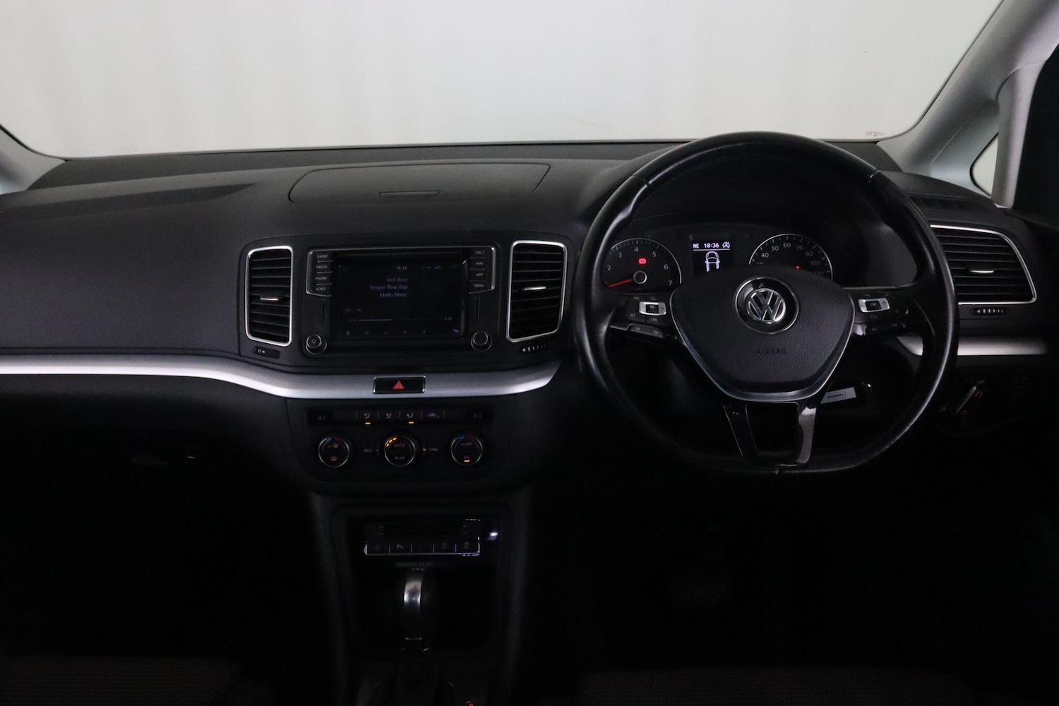 Used Volkswagen Sharan 2019 for sale - 76742712: Photo 16