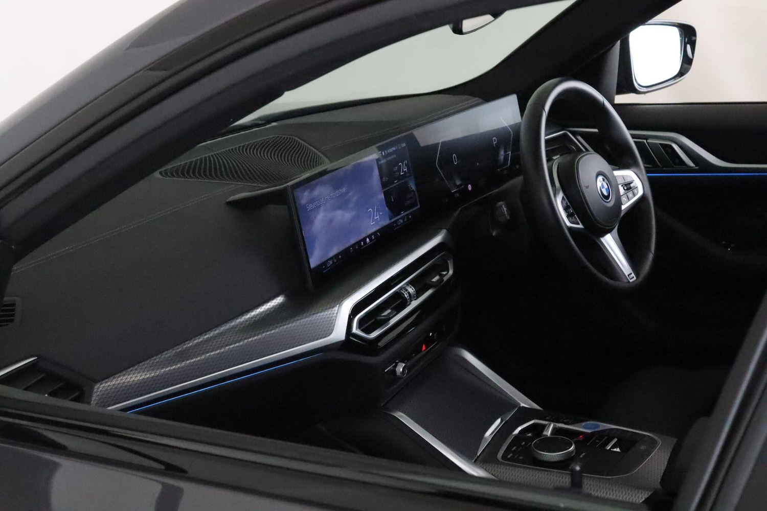 Used BMW i4 2024 for sale - 76832441: Photo 12