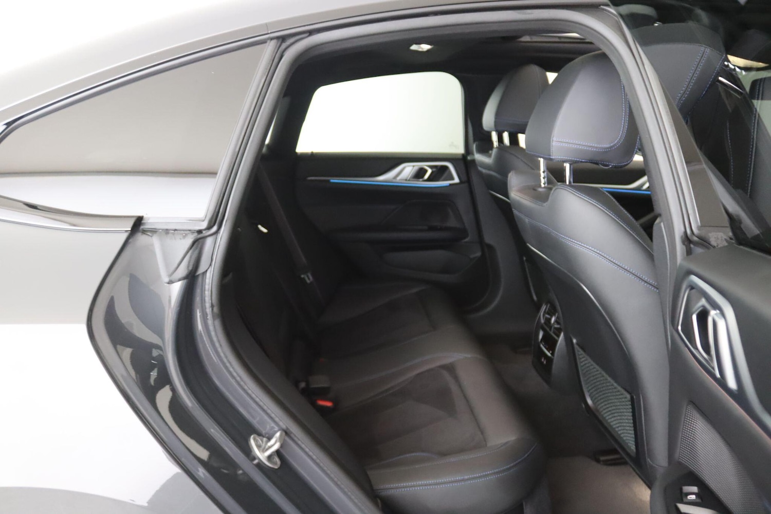 Used BMW i4 2024 for sale - 76832441: Photo 15