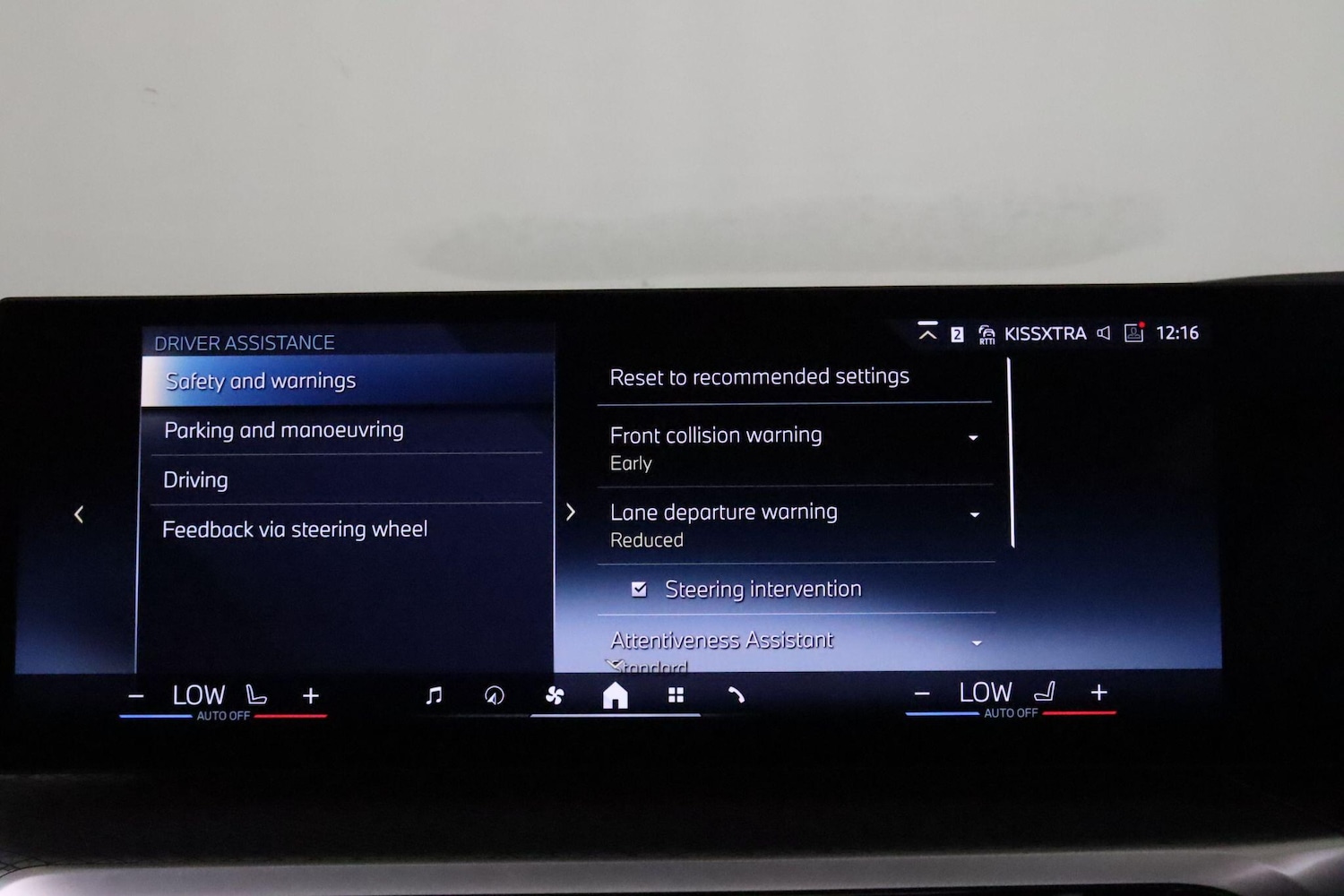 Used BMW i4 2024 for sale - 76832441: Photo 40