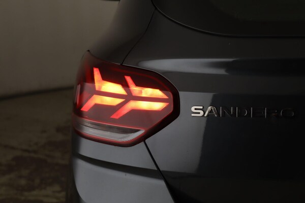 Used Dacia Sandero 2022 for sale - 76060963: Photo 9