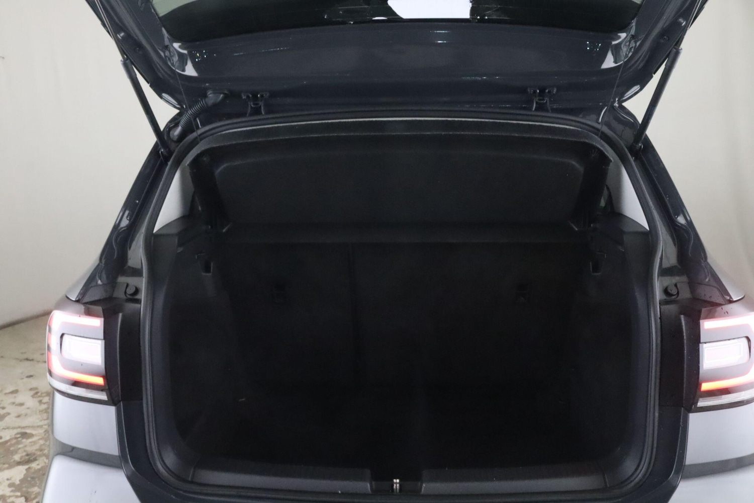 Used Volkswagen T-Cross 2020 for sale - 76425731: Photo 13