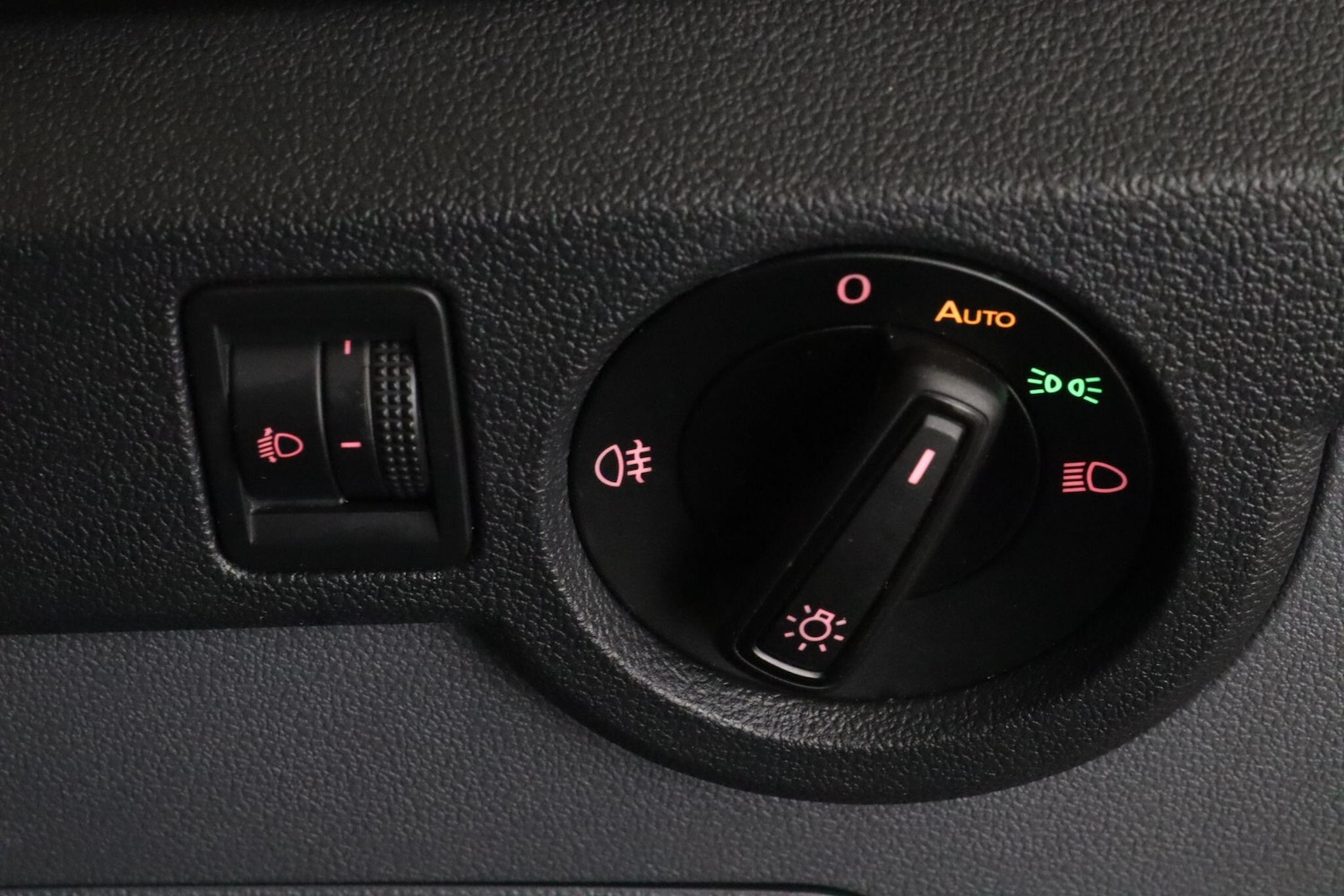 Used Volkswagen T-Cross 2020 for sale - 76425731: Photo 17