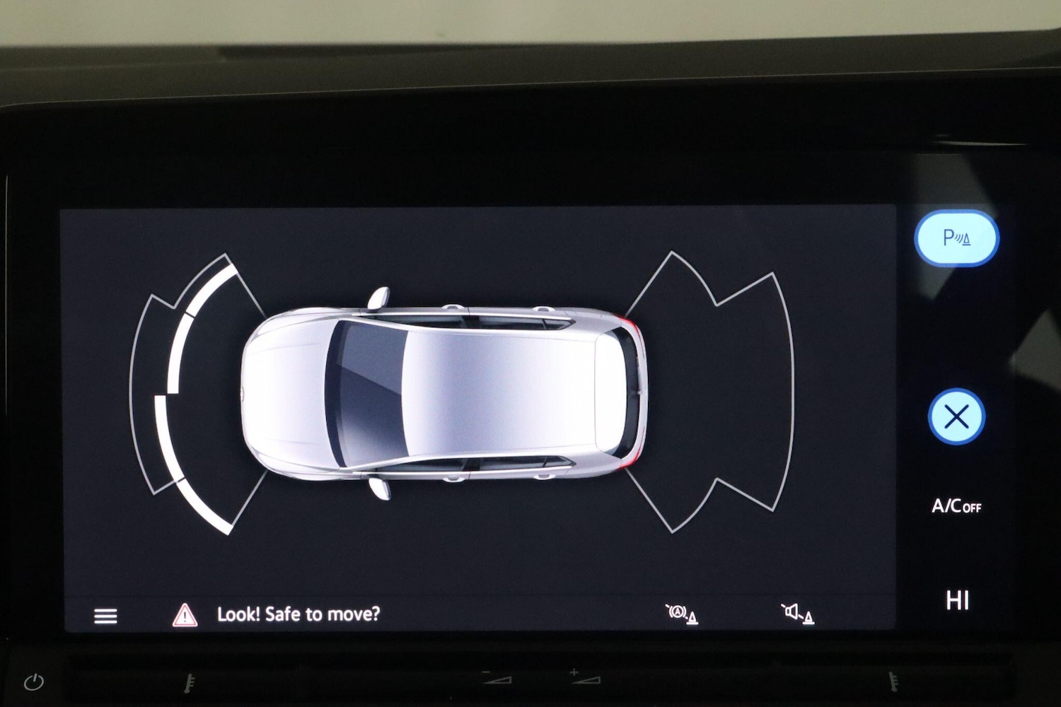 Used Volkswagen Golf 2023 for sale - 76700569: Photo 41