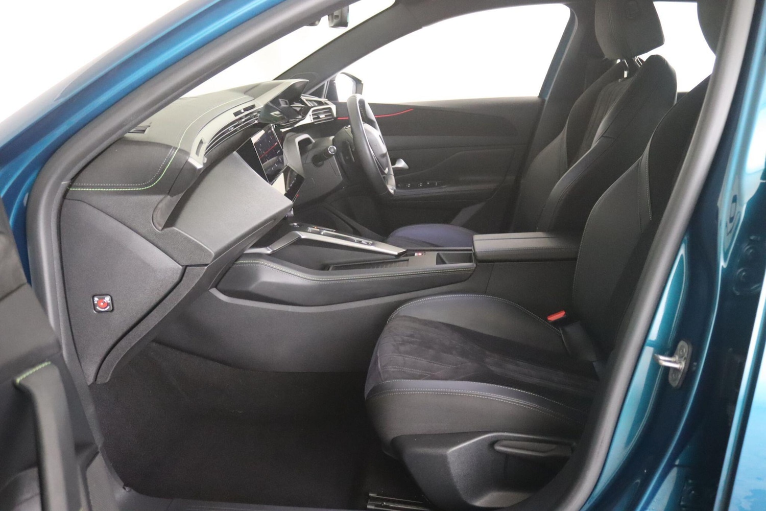 Used Peugeot 408 2023 for sale - 77109006: Photo 11