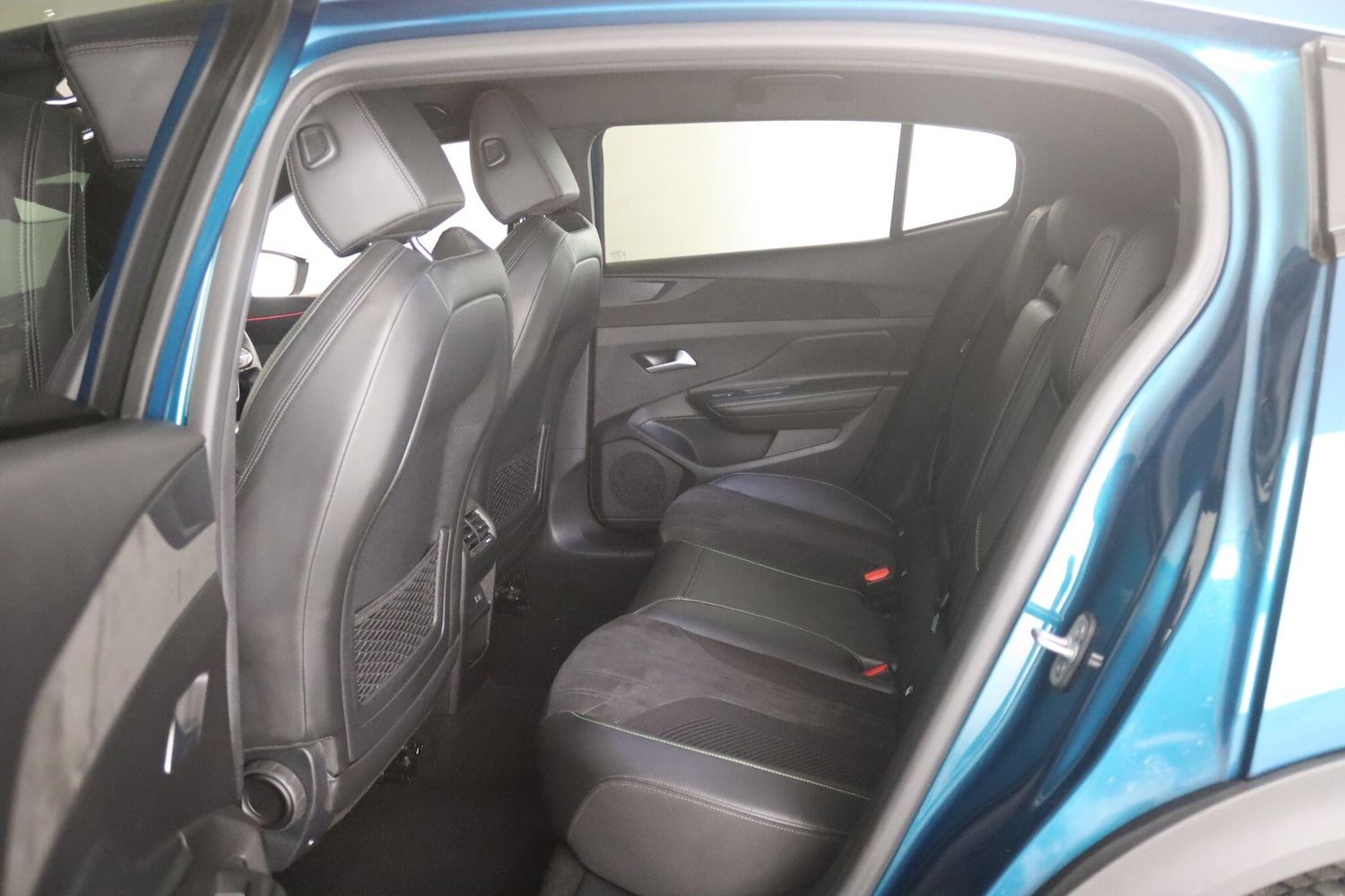 Used Peugeot 408 2023 for sale - 77109006: Photo 13