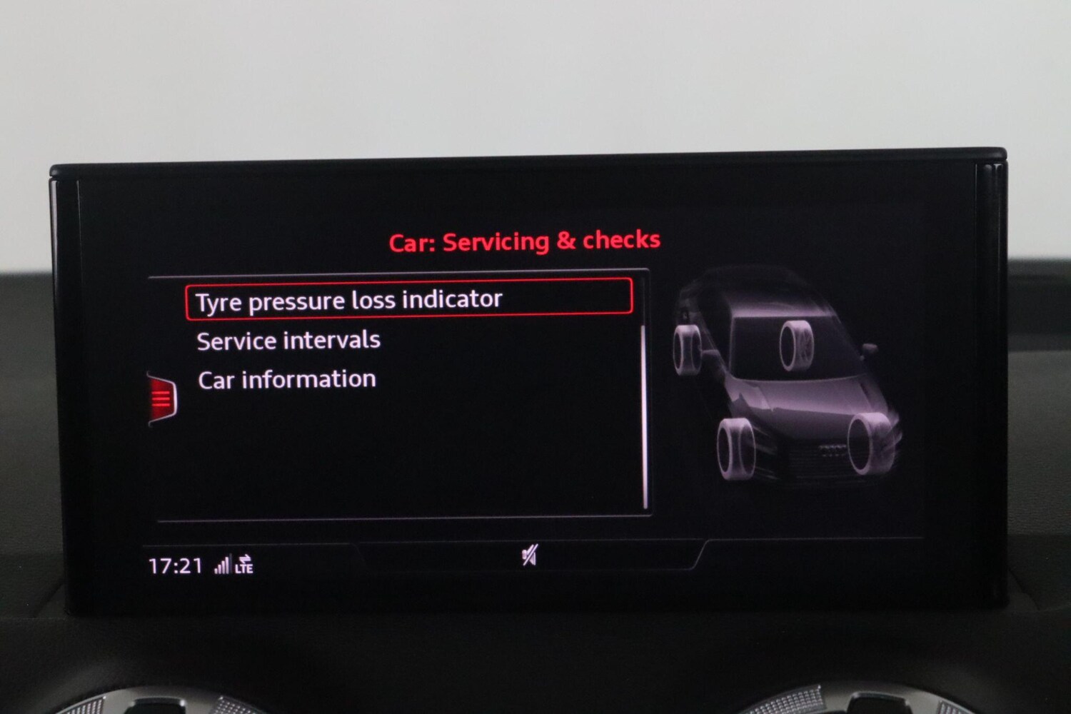 Used Audi Q2 2022 for sale - 76337555: Photo 32