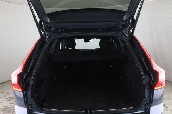 Used Volvo XC60 2022 for sale - 76158994: Photo 13