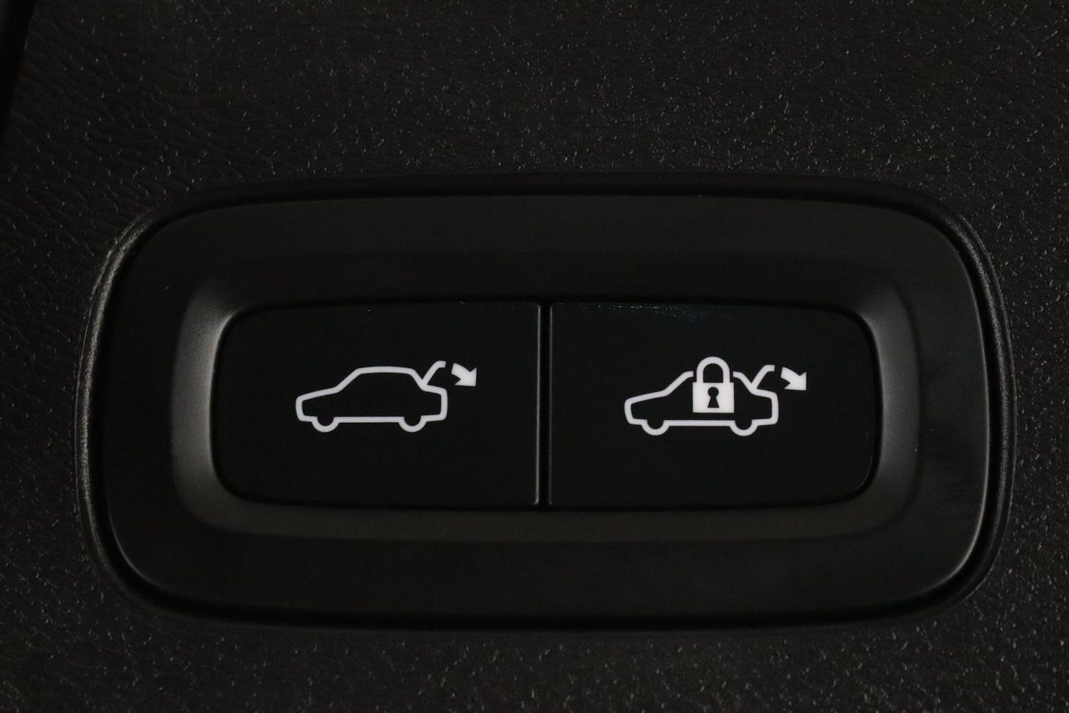 Used Volvo XC60 2022 for sale - 76158994: Photo 15