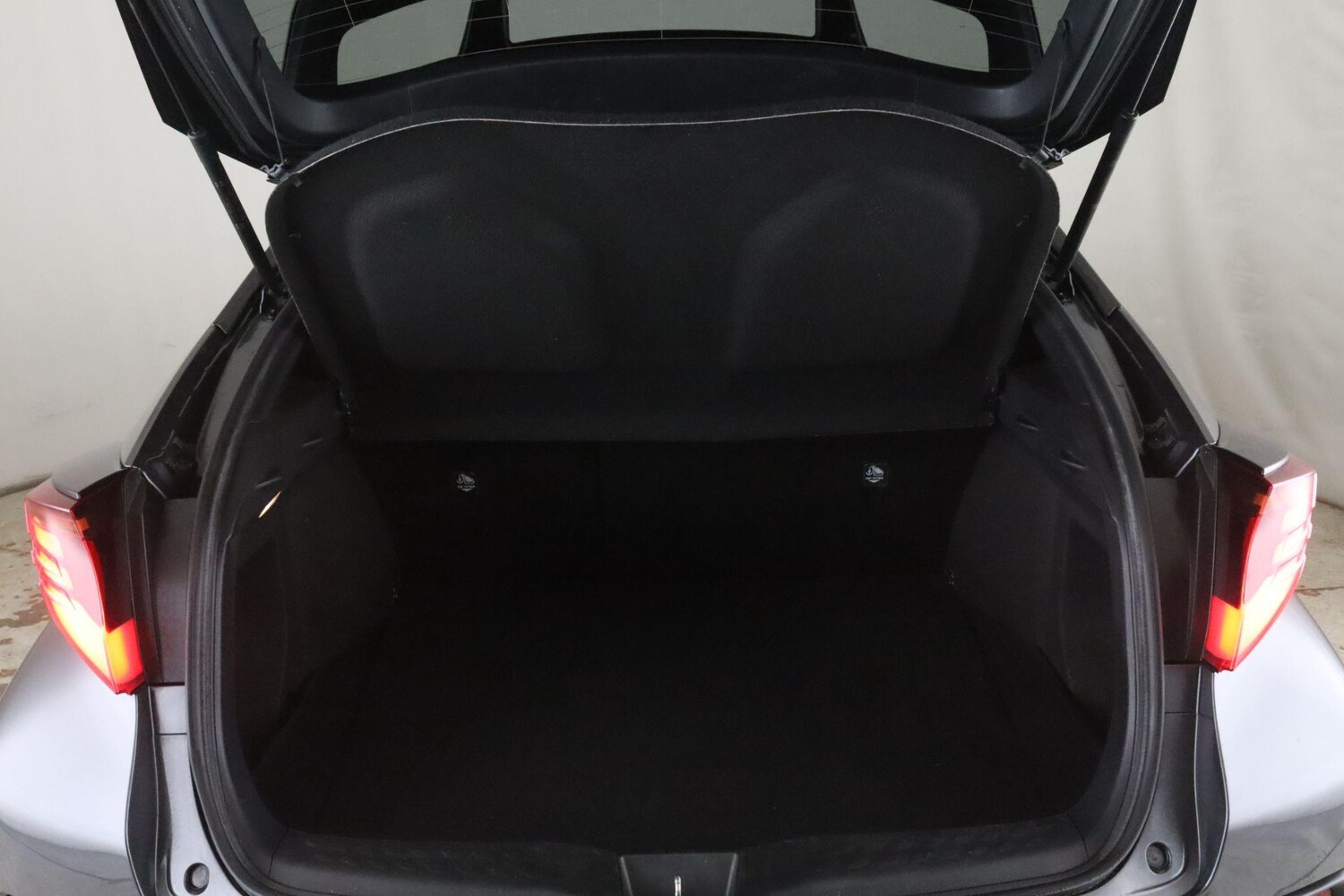 Used Toyota C-HR for sale - 77808086: Photo 13