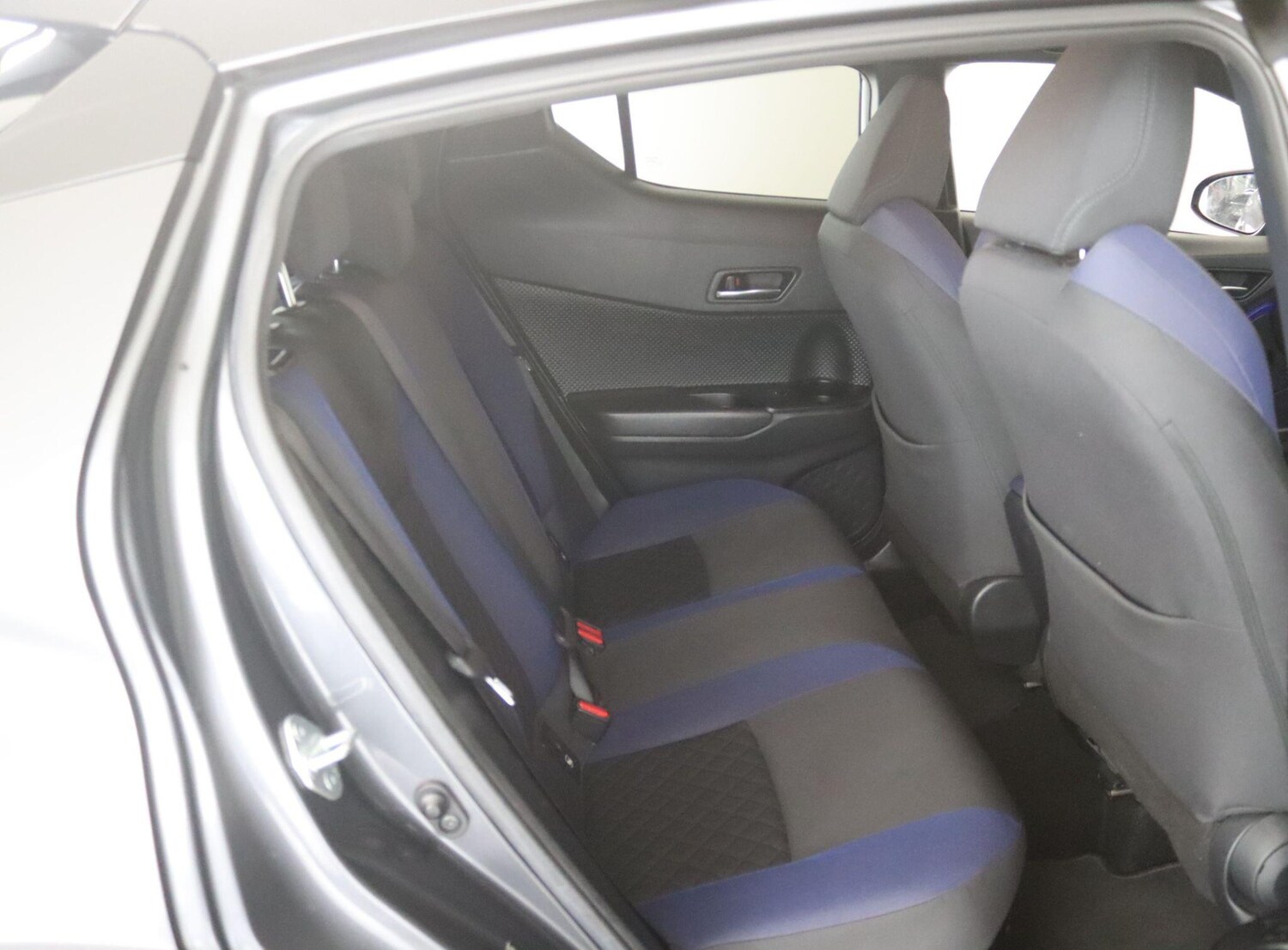 Used Toyota C-HR for sale - 77808086: Photo 14