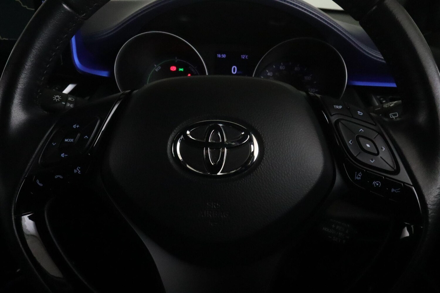 Used Toyota C-HR for sale - 77808086: Photo 19