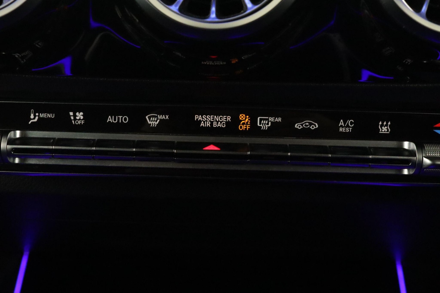 Used Mercedes-Benz GLA 2021 for sale - 76728607: Photo 28