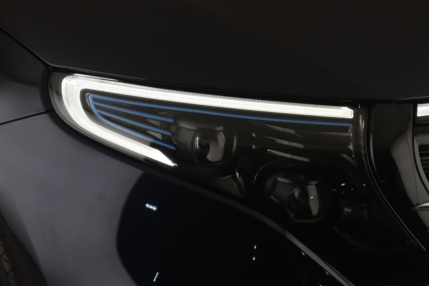 Used Mercedes-Benz EQC 2021 for sale - 76913786: Photo 9