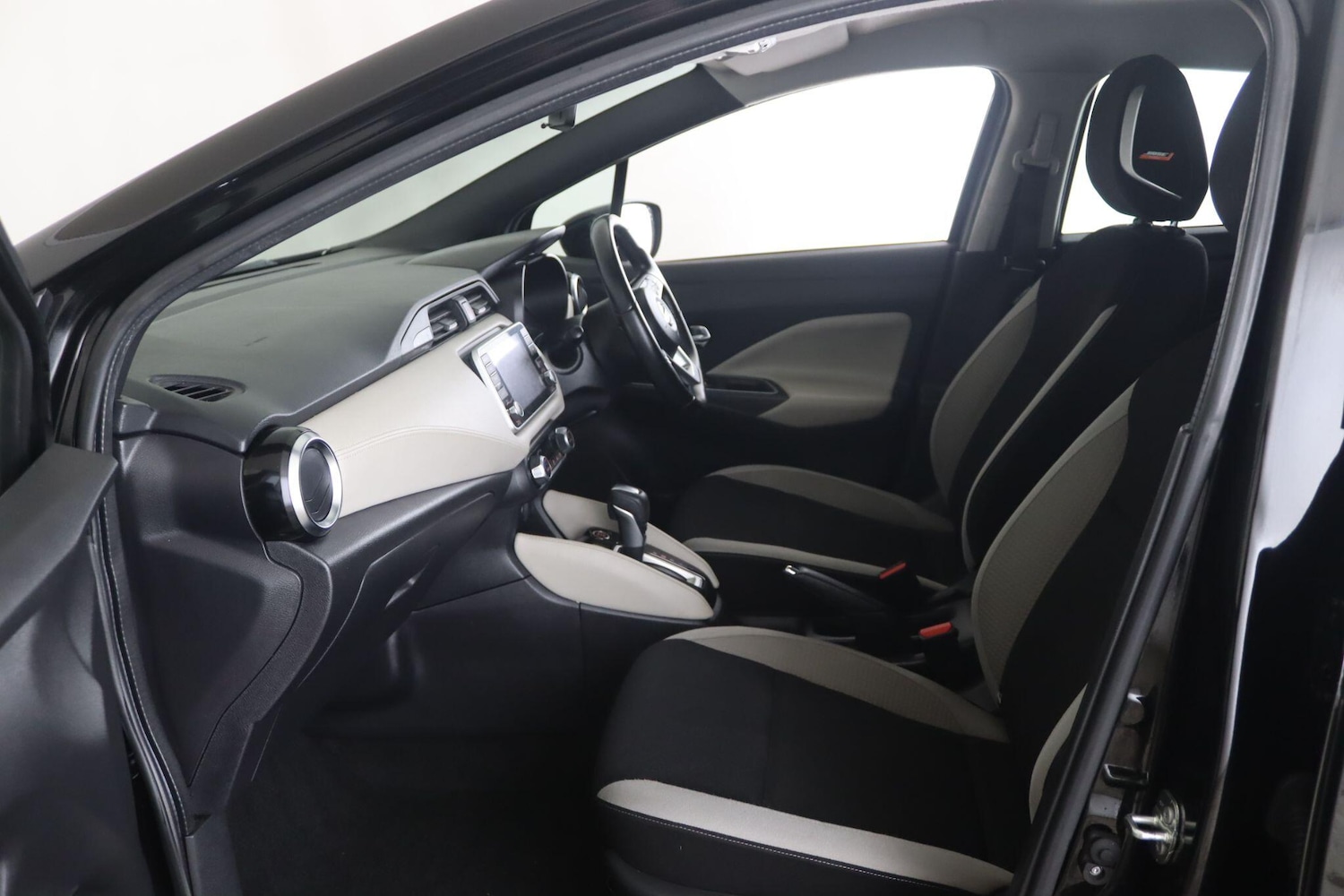 Used Nissan Micra 2022 for sale - 76398341: Photo 11