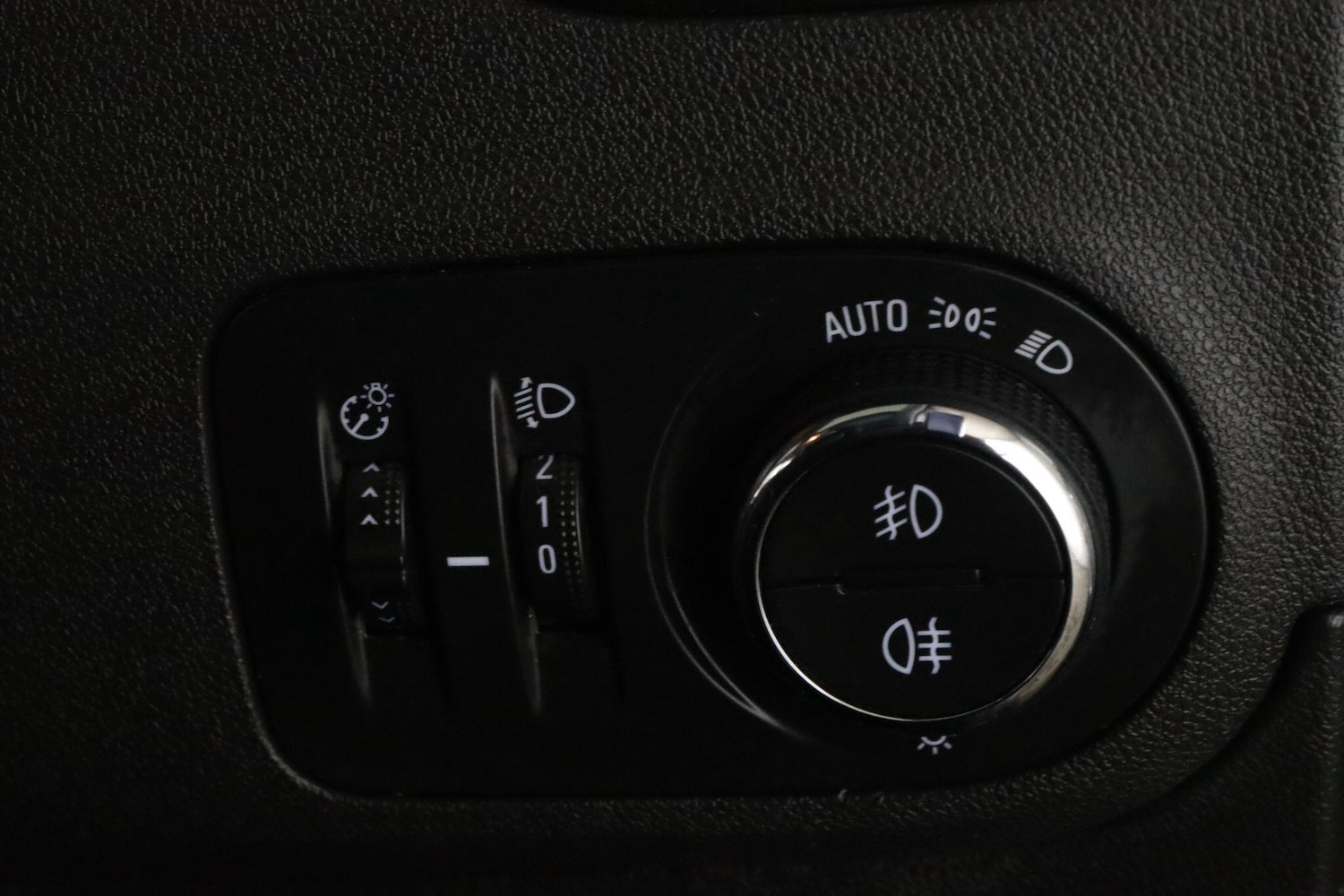 Used Vauxhall Crossland X 2019 for sale - 76472824: Photo 16