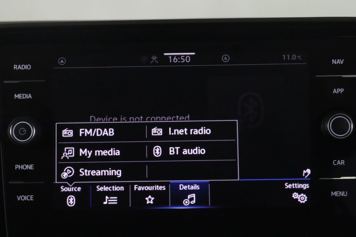 Used Volkswagen T-Roc 2022 for sale - 76295330: Photo 23