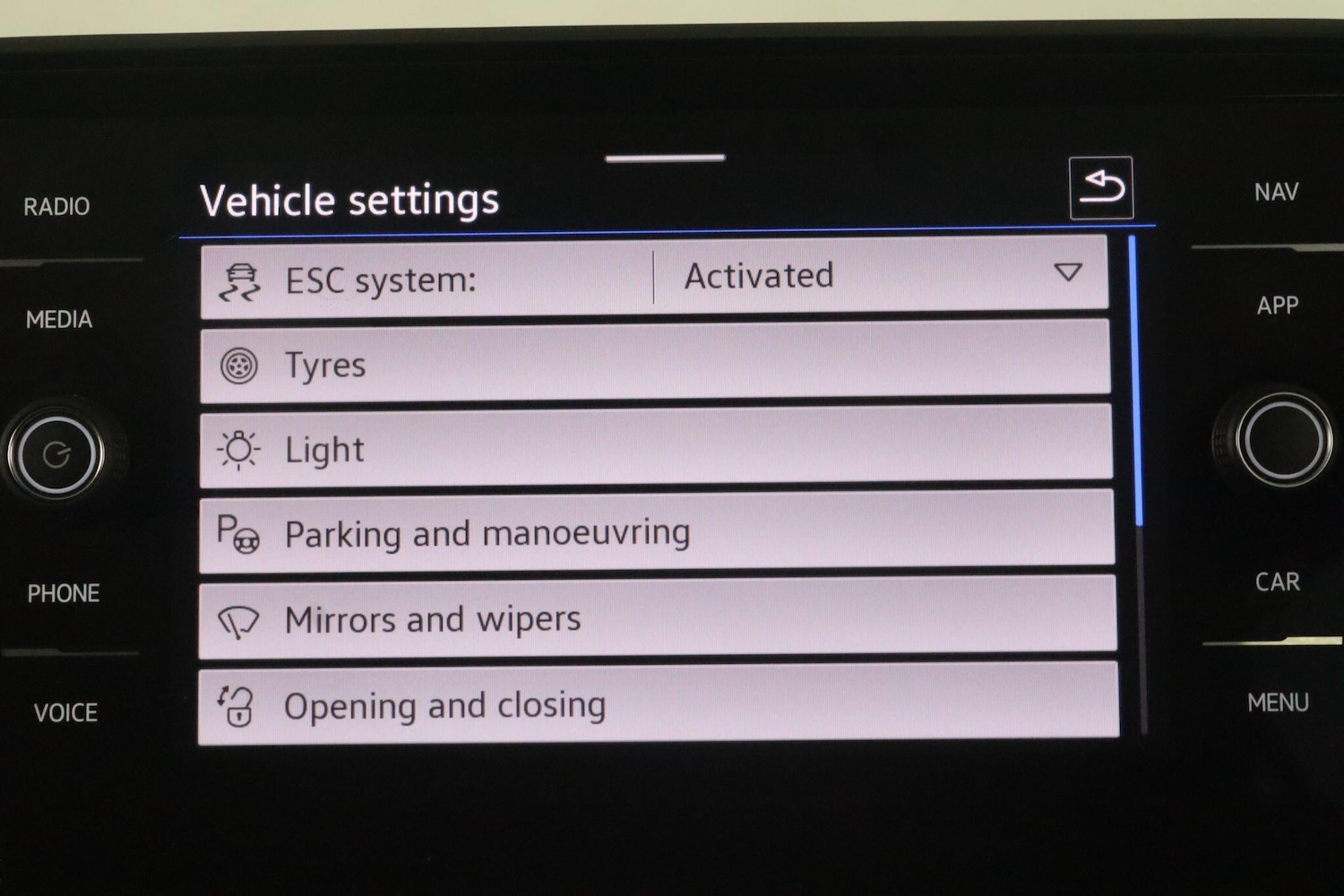 Used Volkswagen T-Roc 2022 for sale - 76295330: Photo 26