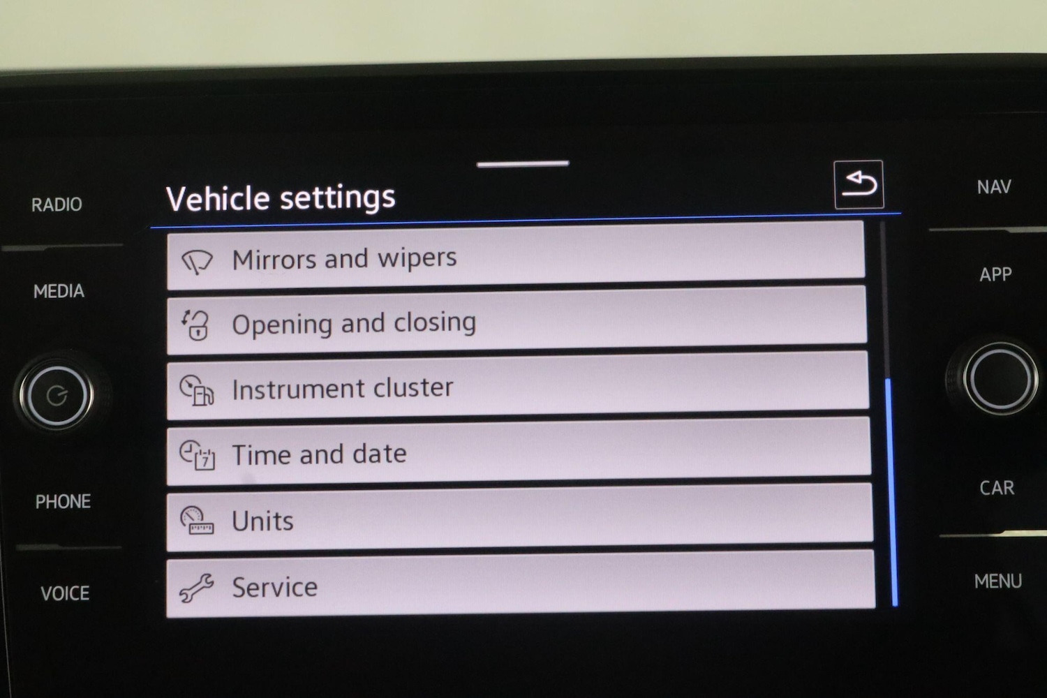 Used Volkswagen T-Roc 2022 for sale - 76295330: Photo 27
