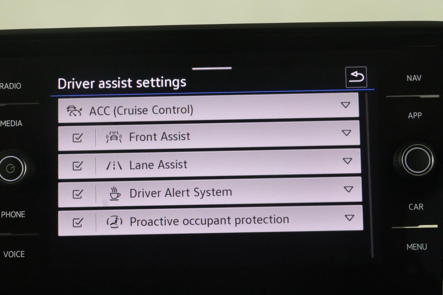 Used Volkswagen T-Roc 2022 for sale - 76295330: Photo 29