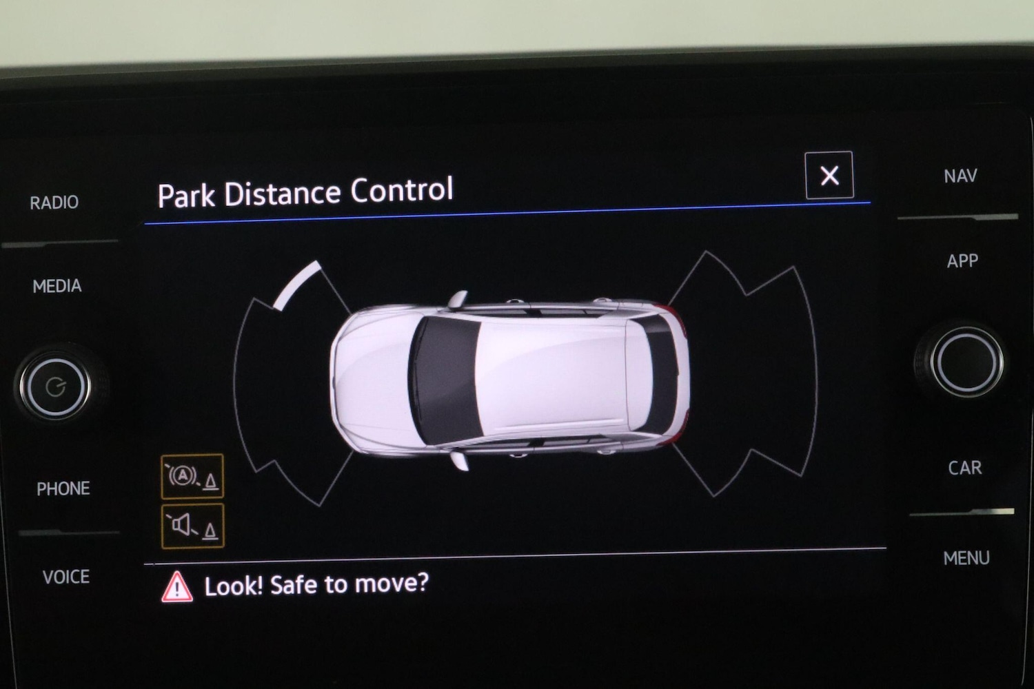 Used Volkswagen T-Roc 2022 for sale - 76295330: Photo 32