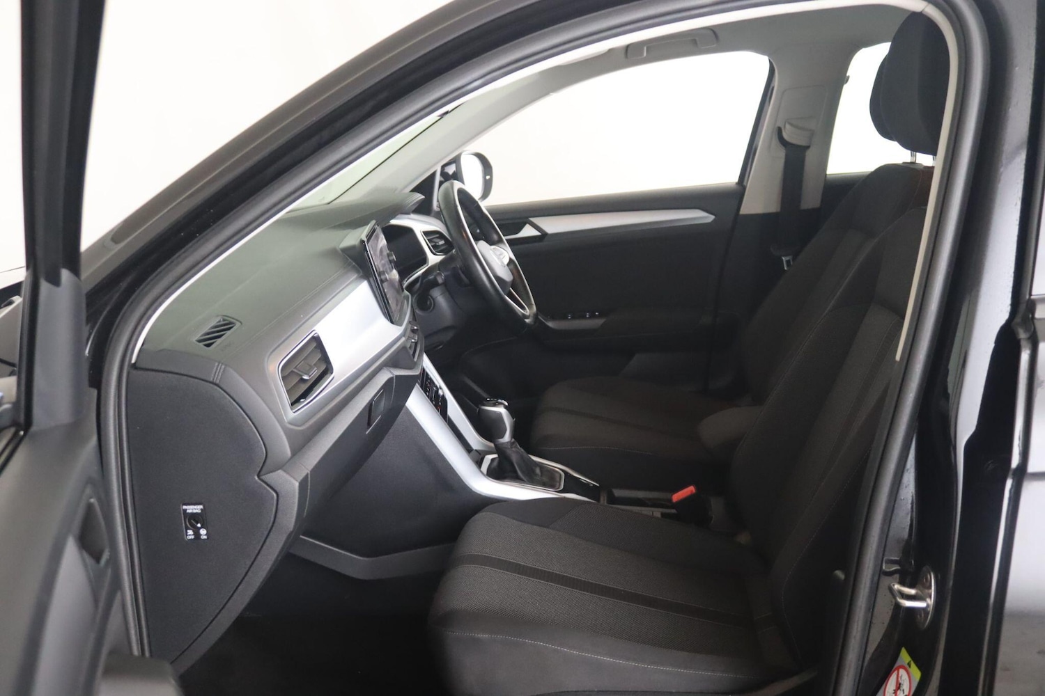 Used Volkswagen T-Roc 2022 for sale - 76295330: Photo 9