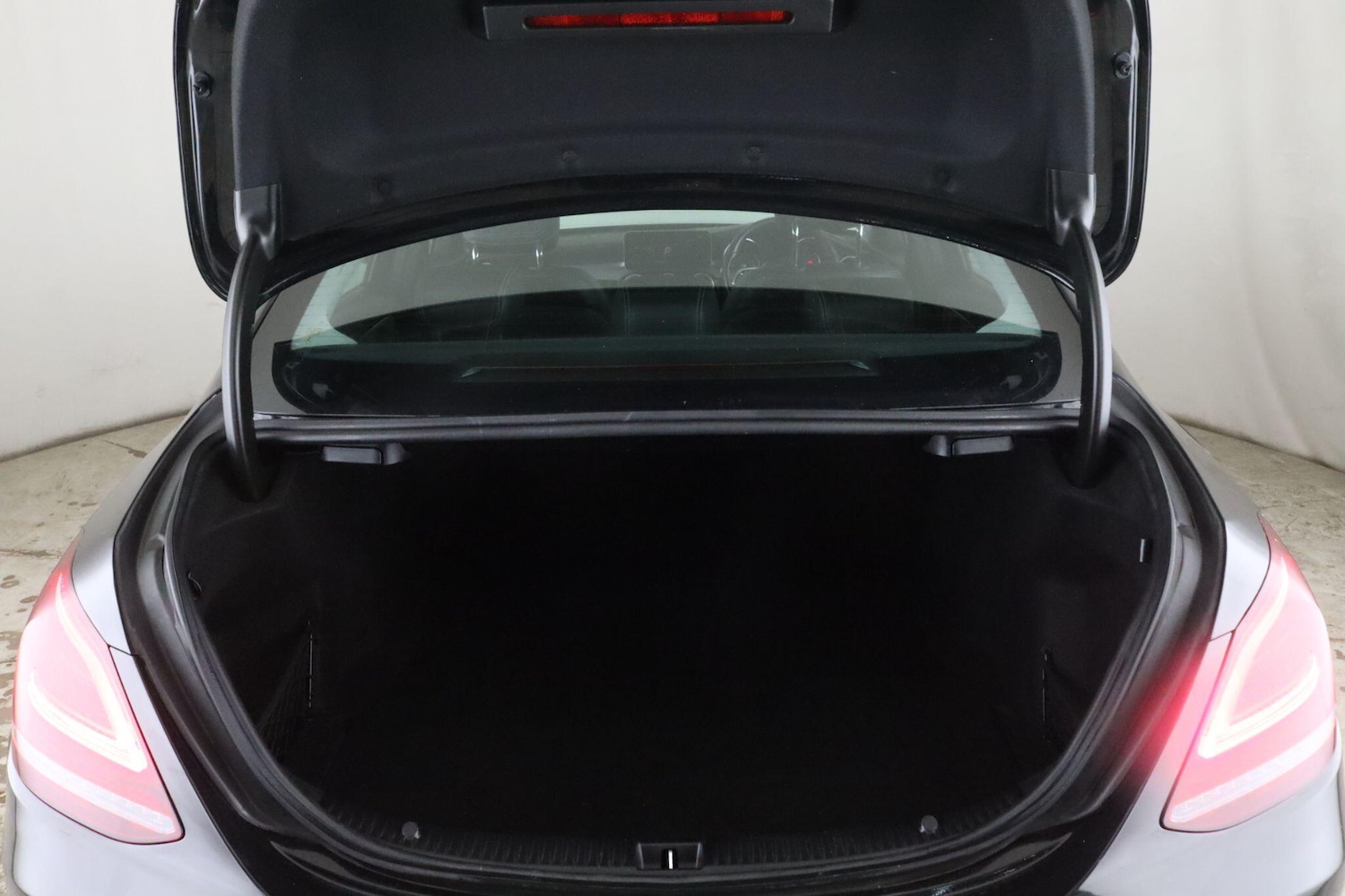 Used Mercedes-Benz C Class 2021 for sale - 76336836: Photo 13