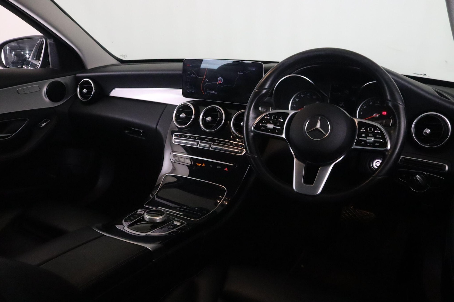 Used Mercedes-Benz C Class 2021 for sale - 76336836: Photo 15