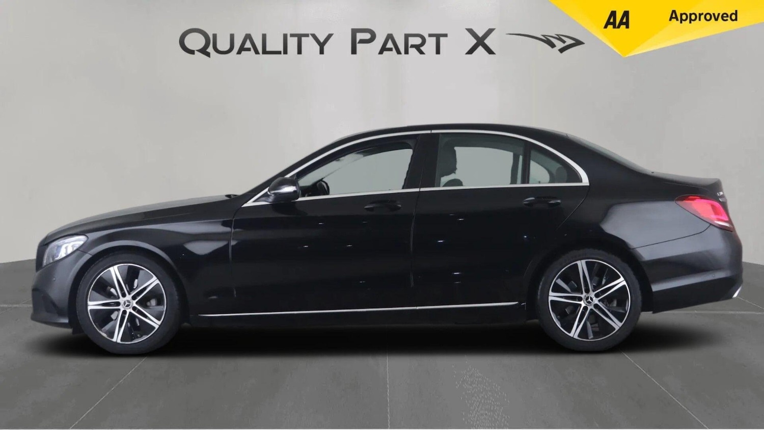 Used Mercedes-Benz C Class 2021 for sale - 76336836: Photo 4