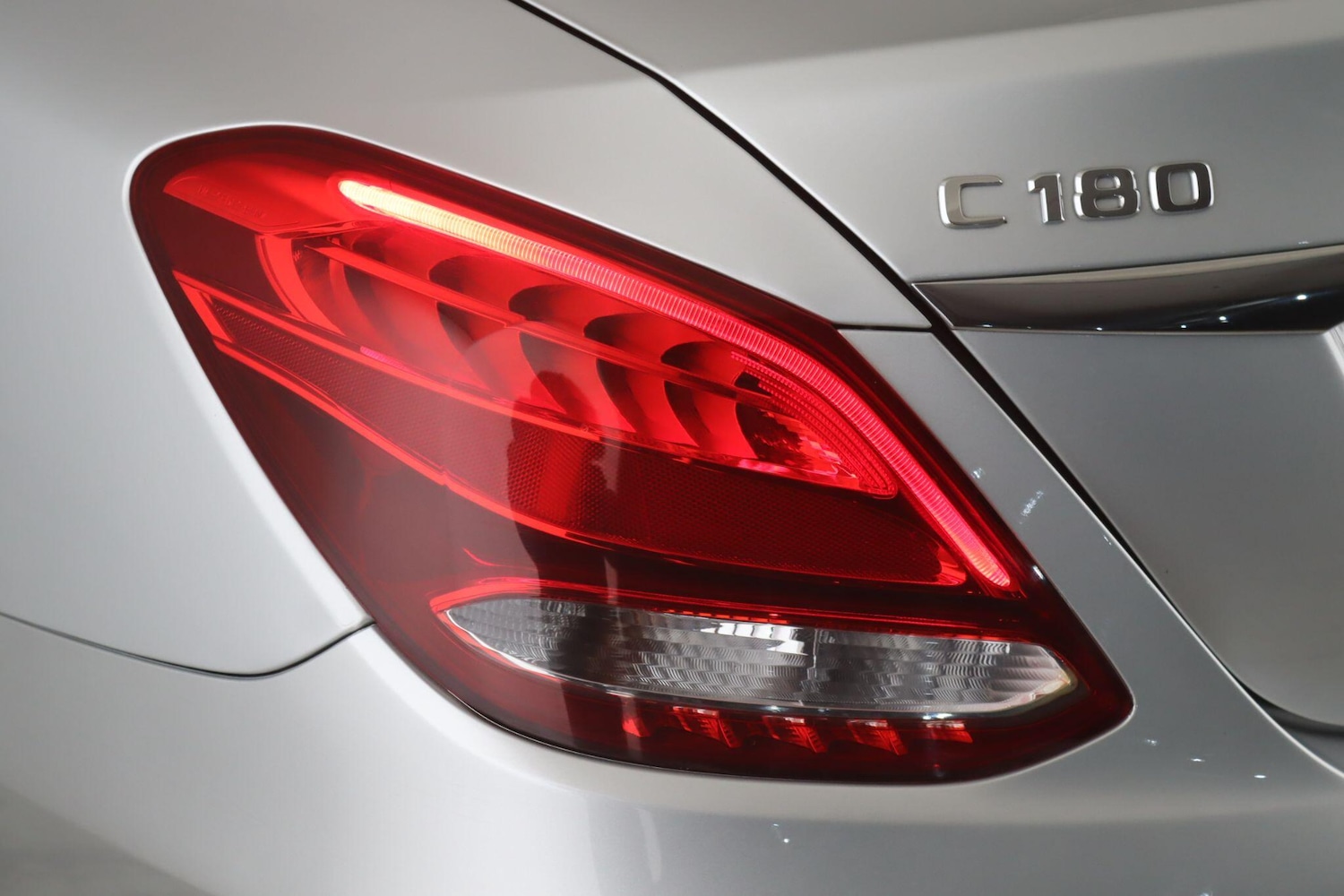 Used Mercedes-Benz C Class 2020 for sale - 77108962: Photo 10