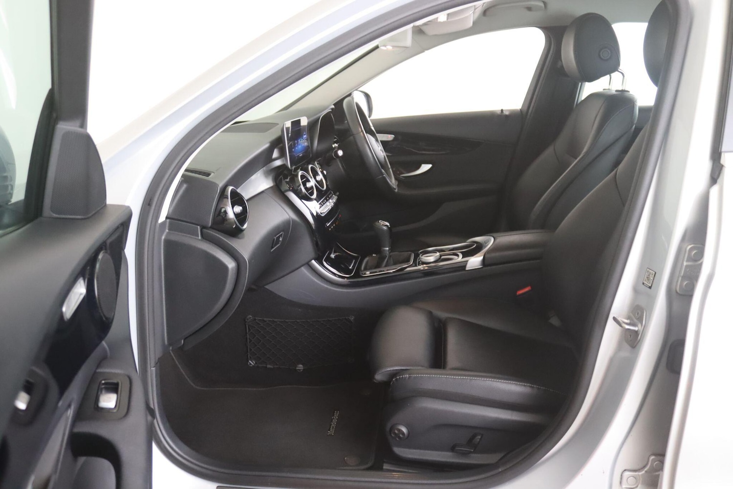 Used Mercedes-Benz C Class 2020 for sale - 77108962: Photo 11