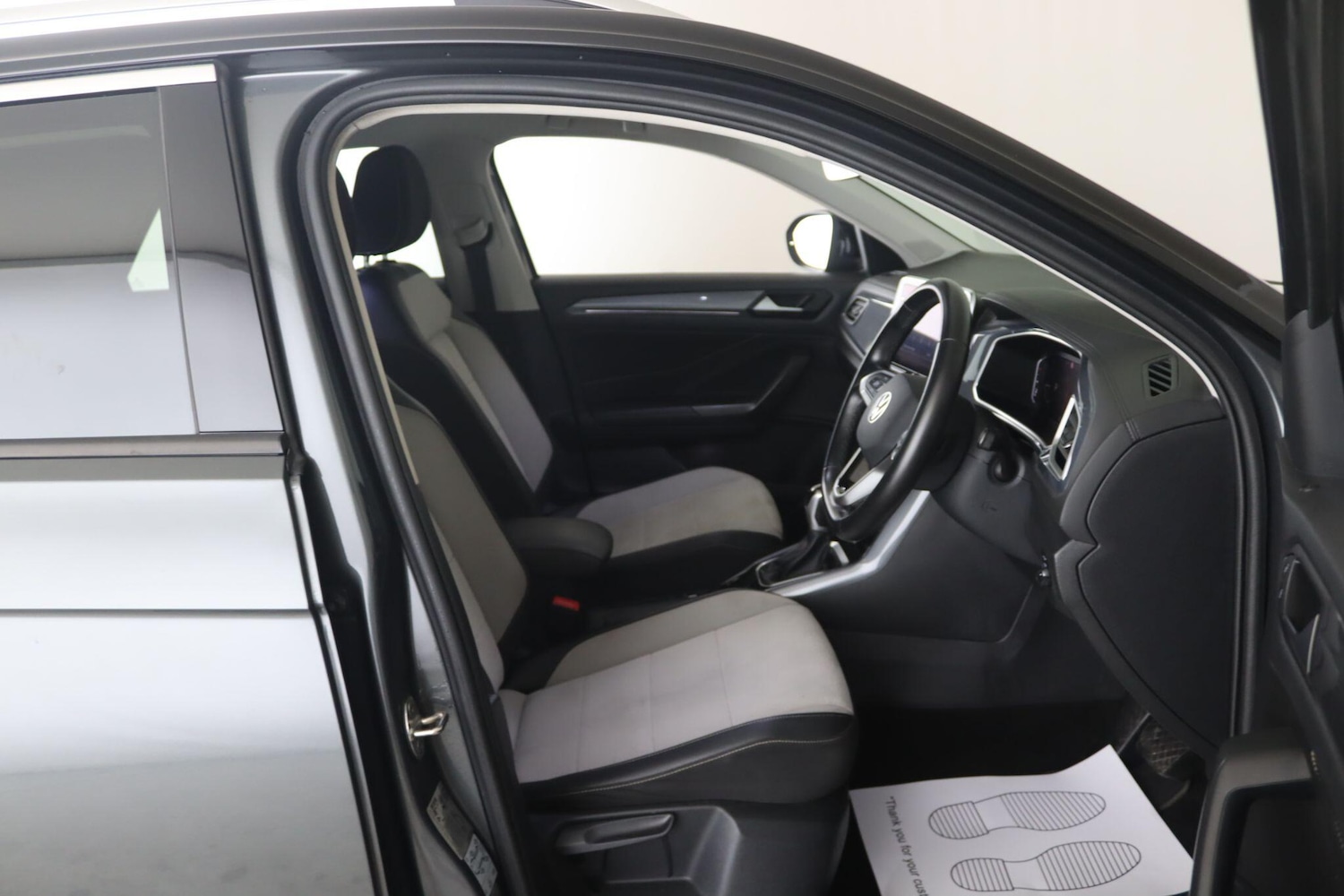 Used Volkswagen T-Roc 2023 for sale - 76485016: Photo 17