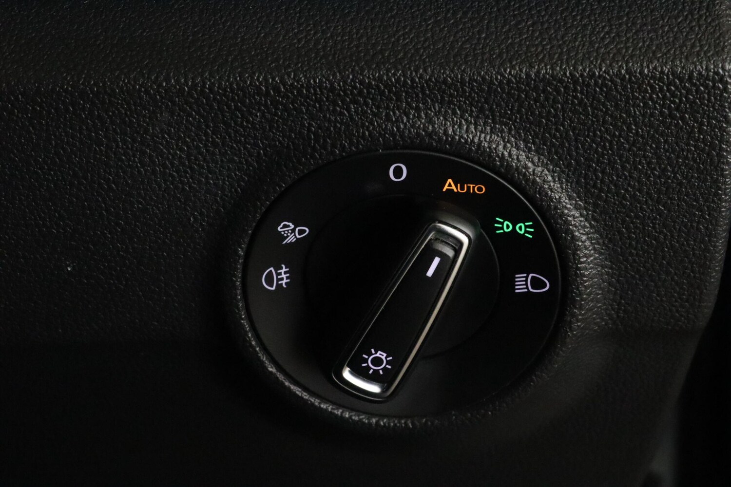 Used Volkswagen T-Roc 2023 for sale - 76485016: Photo 18